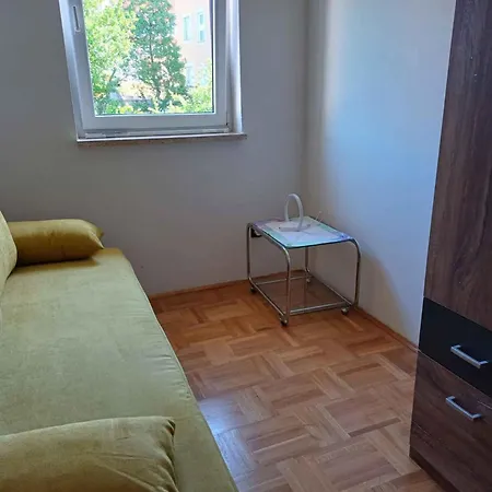 Appartement In 50541 Jadranovo