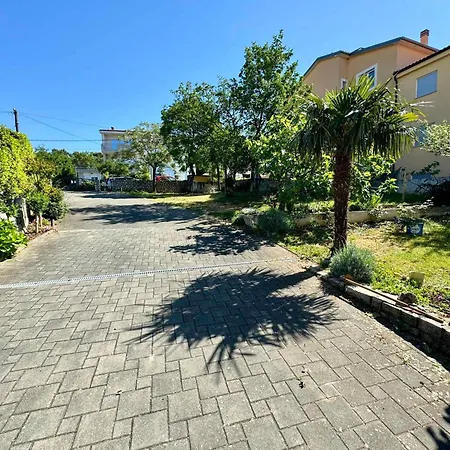 Appartement In 50541